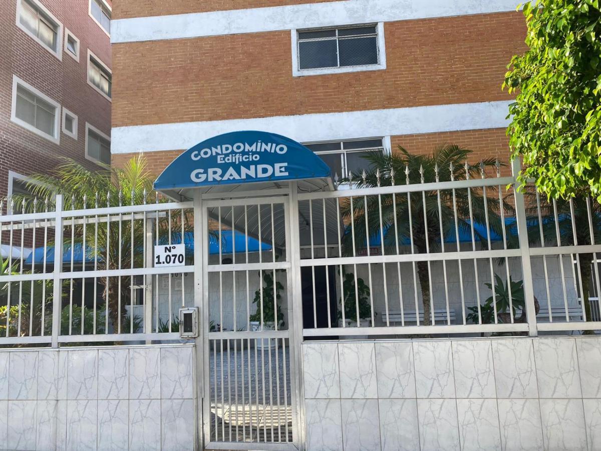 Praia Grande - Aviacao - Apto Estudio - 200 Mts Da Praia Bagian luar foto